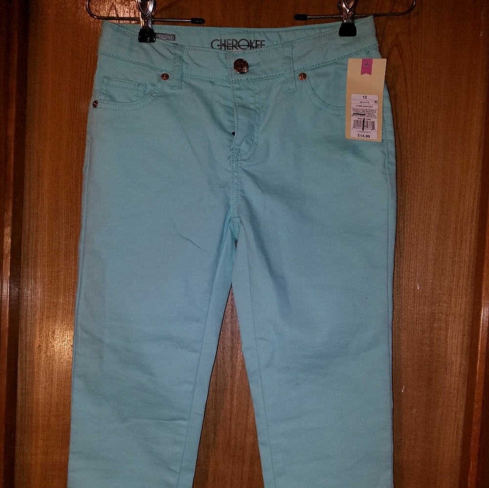 Cherokee super skinny capri